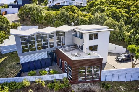 Photo of property in 11 Captain Edward Daniell Drive, Ngaio, Wellington, 6035