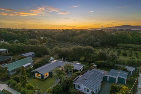 Photo of property in 6 Leybourne Avenue, Waikanae, 5036