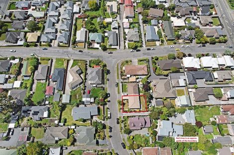 Photo of property in 2/3 Sawtell Place, Northcote, Christchurch, 8052