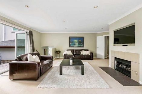 Photo of property in 168 Kittiwake Drive, Schnapper Rock, Auckland, 0632