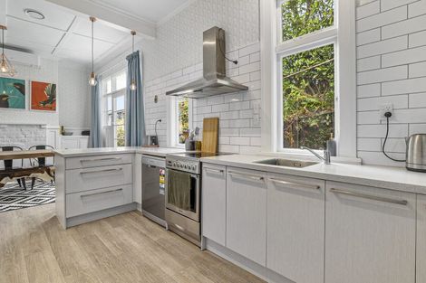 Photo of property in 331 Ravensbourne Road, Maia, Dunedin, 9022