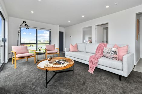 Photo of property in 4 Kaitiaki Drive, Clarks Beach, 2122