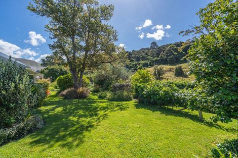 Photo of property in 5849 Christchurch Akaroa Road, Duvauchelle, Akaroa, 7582
