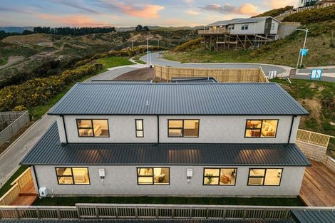 Photo of property in 1 Trysail Place, Whitby, Porirua, 5024