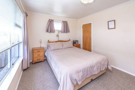 Photo of property in 40 Selwyn Crescent, College Estate, Whanganui, 4500