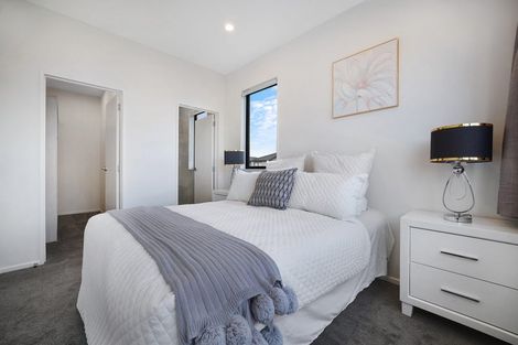 Photo of property in 8/32 Tiraumea Drive, Pakuranga, Auckland, 2010
