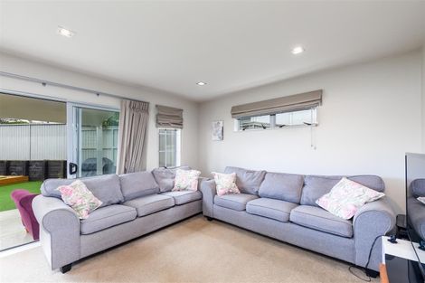 Photo of property in 10/9 Georgia Terrace, Albany, Auckland, 0632