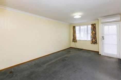 Photo of property in 3/4 Henry Street, Ebdentown, Upper Hutt, 5018