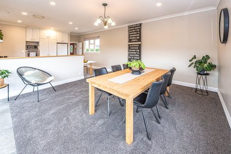 Photo of property in 17 Kent Road, Saint Johns Hill, Whanganui, 4501
