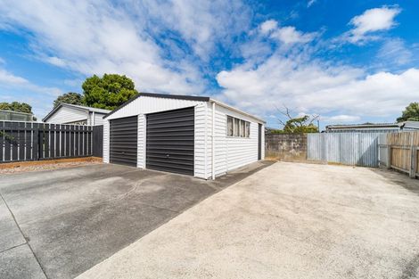 Photo of property in 30 Peppertree Glade, Kelvin Grove, Palmerston North, 4414