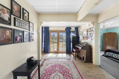 Photo of property in 10 Sandown Street, Waihola, Milton, 9073