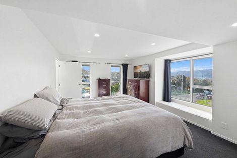 Photo of property in 135 Tirohanga Road, Tirohanga, Lower Hutt, 5010