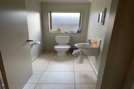 Photo of property in 76 The Drive, Paraparaumu Beach, Paraparaumu, 5032