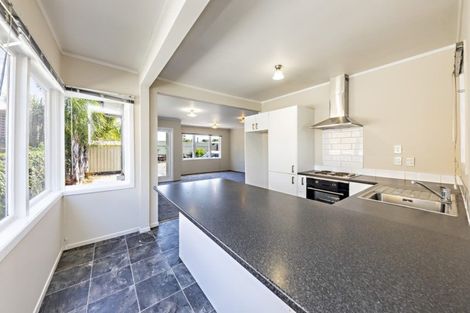 Photo of property in 1/72 Weymouth Road, Manurewa, Auckland, 2102