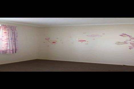 Photo of property in 4 Harding Avenue, Te Atatu South, Auckland, 0610