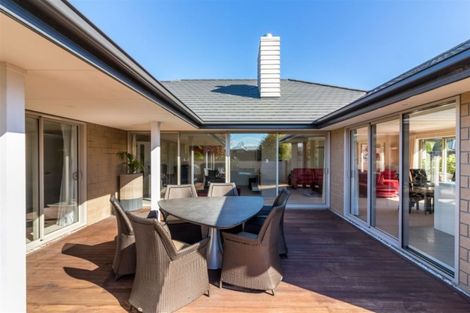 Photo of property in 2 Bernice Crescent, Yaldhurst, Christchurch, 8042