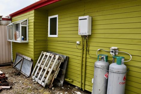 Photo of property in 13 Wharf Road, Karamea, 7893