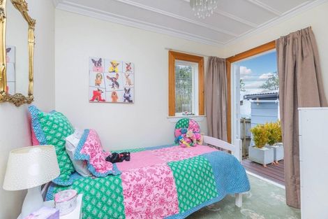 Photo of property in 25 Balmain Road, Birkenhead, Auckland, 0626