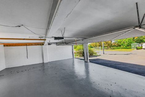 Photo of property in 22 Sevenoaks Drive, Bryndwr, Christchurch, 8053