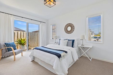 Photo of property in 5 Astelia Lane, Papamoa Beach, Papamoa, 3118