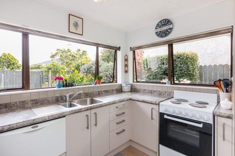 Photo of property in 9 Baton Place, Highbury, Palmerston North, 4412