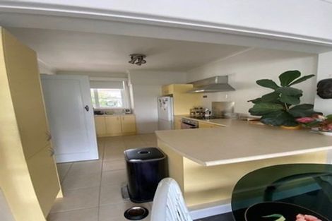 Photo of property in Samoa High Commission, 4/1 Wesley Road, Kelburn, Wellington, 6012