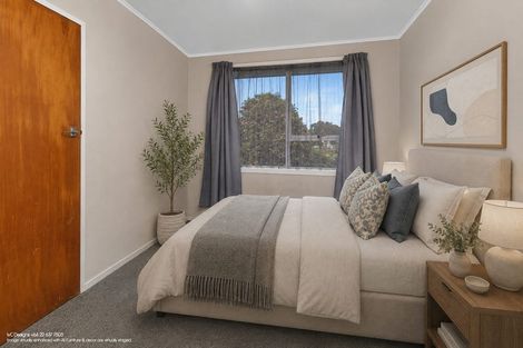 Photo of property in 10 Gannet Place, One Tree Point, 0118