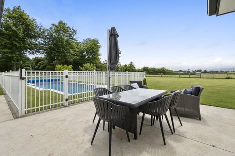 Photo of property in 14 Heatherlea Road West, Levin, 5575