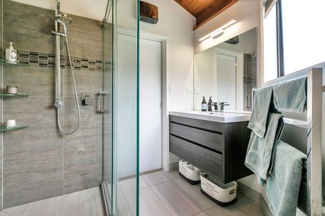 Photo of property in 2/22 Long Bay Drive, Torbay, Auckland, 0630