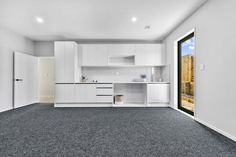 Photo of property in 63 Mcindoe Road, Kumeu, 0810