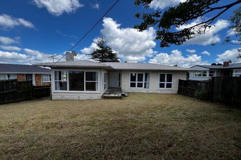 Photo of property in 95 Target Road, Totara Vale, Auckland, 0629