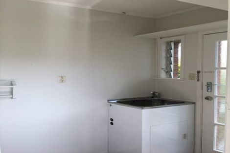 Photo of property in 1/16 Kapiti Place, Sunnynook, Auckland, 0620