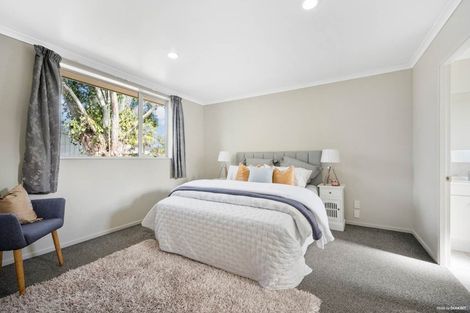 Photo of property in 24 Duckworth Road, Papakura, 2110