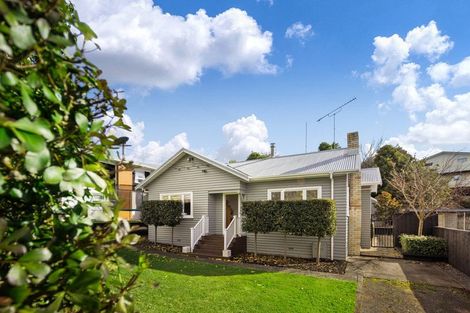 Photo of property in 14 Windsor Road, Maeroa, Hamilton, 3200