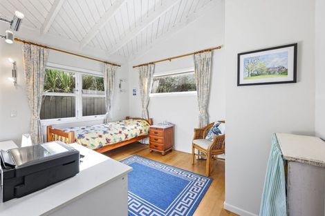 Photo of property in 13 Colmar Road, Mellons Bay, Auckland, 2014