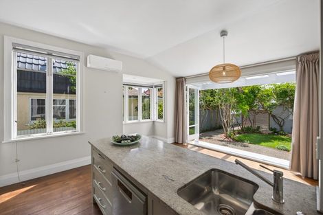 Photo of property in 11 Shelbourne Street, Nelson, 7010