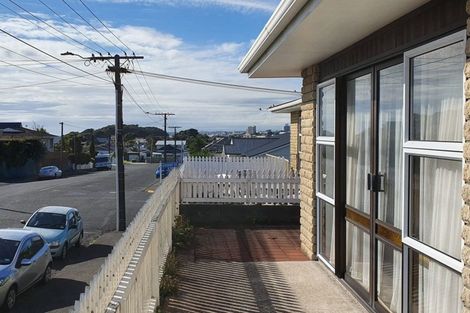 Photo of property in 15 Birdwood Avenue, Moturoa, New Plymouth, 4310