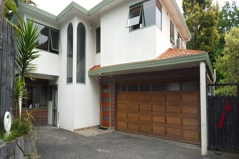 Photo of property in 2/224 Forrest Hill Road, Forrest Hill, Auckland, 0620