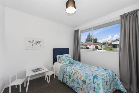 Photo of property in 28 Blomfield Street, Nawton, Hamilton, 3200