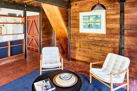 Photo of property in 65 Howard Road, Point Howard, Lower Hutt, 5013