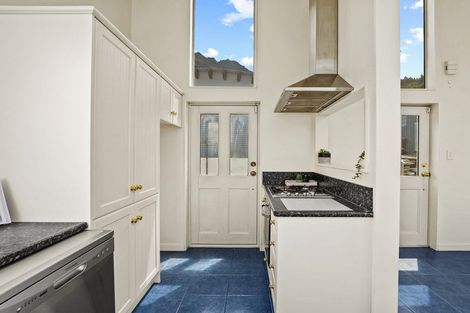 Photo of property in 3a Strawberry Lane, Fernhill, Queenstown, 9300