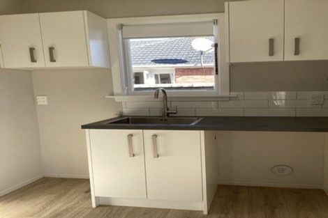 Photo of property in 11 Pembroke Street, Avondale, Christchurch, 8061