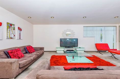 Photo of property in 2/38 Luckens Road, West Harbour, Auckland, 0618