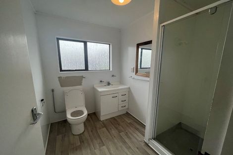 Photo of property in 118 Riversdale Drive, Merrilands, New Plymouth, 4312