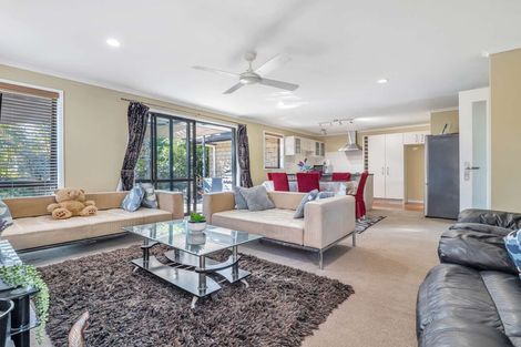 Photo of property in 45b Springs Road, Parakai, 0830