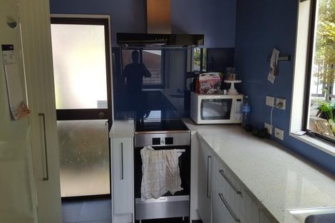 Photo of property in 6 Antilla Place, Half Moon Bay, Auckland, 2012