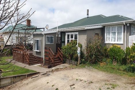 Photo of property in 30 Leicester Street, Patea, 4520