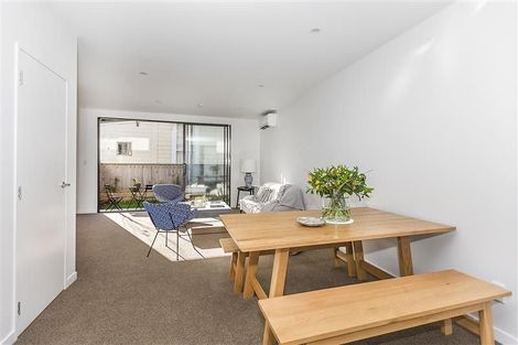 Photo of property in 5/74 Derwent Street, Island Bay, Wellington, 6023