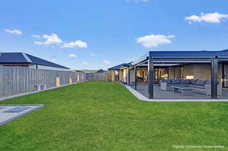 Photo of property in 52 Hilton Drive, Amberley, 7410