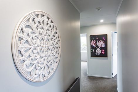 Photo of property in 8 Bryce Place, Kelvin Grove, Palmerston North, 4414